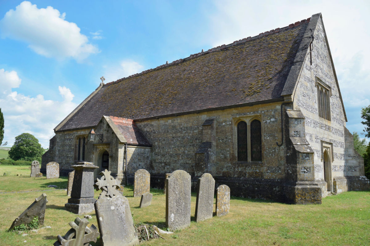 Holy Trinity – Easton Royal